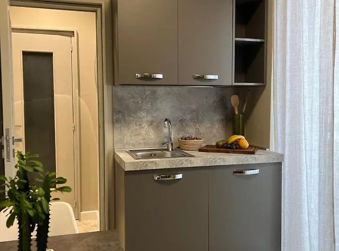 Apartment Visconti 90 *